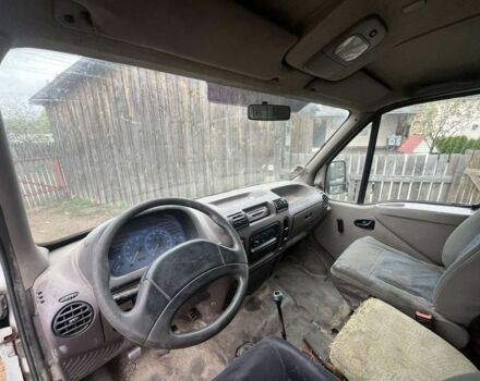 Белый Рено Мастер, объемом двигателя 2.8 л и пробегом 300 тыс. км за 1000 $, фото 5 на Automoto.ua