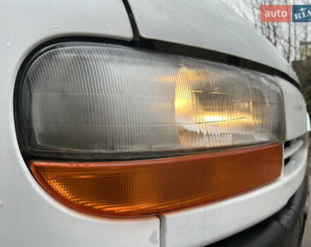 Білий Рено Мастєр, об'ємом двигуна 2.19 л та пробігом 317 тис. км за 5650 $, фото 16 на Automoto.ua