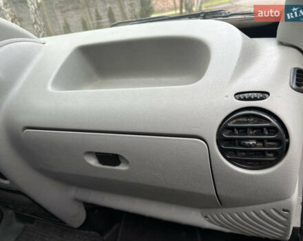 Білий Рено Мастєр, об'ємом двигуна 2.19 л та пробігом 317 тис. км за 5650 $, фото 31 на Automoto.ua