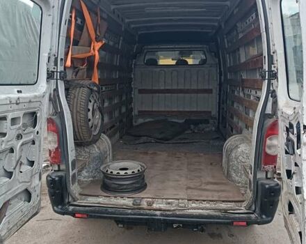 Белый Рено Мастер, объемом двигателя 2.95 л и пробегом 230 тыс. км за 6000 $, фото 16 на Automoto.ua