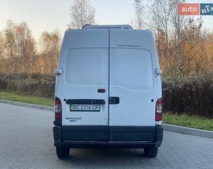 Белый Рено Мастер, объемом двигателя 2.5 л и пробегом 253 тыс. км за 5000 $, фото 1 на Automoto.ua