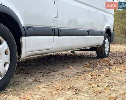 Белый Рено Мастер, объемом двигателя 2.5 л и пробегом 312 тыс. км за 8800 $, фото 10 на Automoto.ua