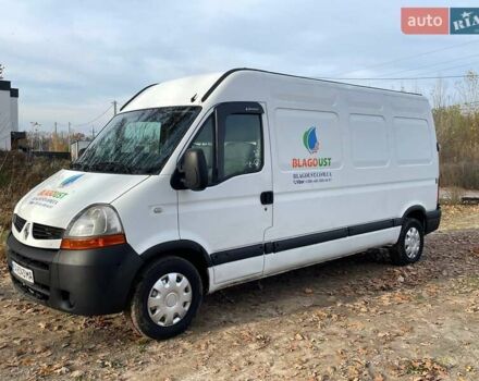 Белый Рено Мастер, объемом двигателя 2.5 л и пробегом 312 тыс. км за 8800 $, фото 3 на Automoto.ua