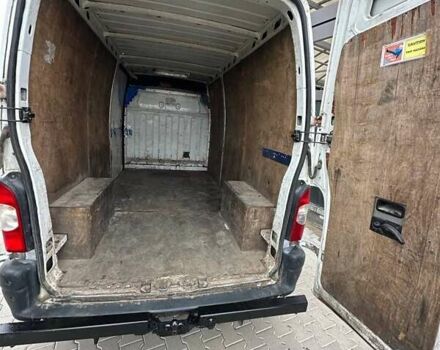 Белый Рено Мастер, объемом двигателя 2.46 л и пробегом 300 тыс. км за 3999 $, фото 7 на Automoto.ua