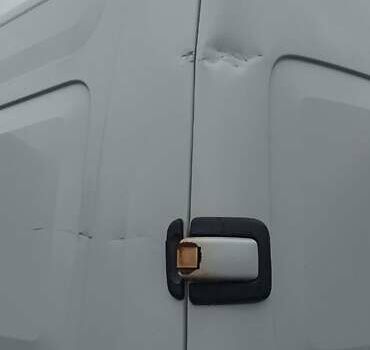 Белый Рено Мастер, объемом двигателя 2.46 л и пробегом 543 тыс. км за 6700 $, фото 6 на Automoto.ua