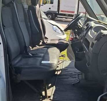 Білий Рено Мастєр, об'ємом двигуна 2.3 л та пробігом 573 тис. км за 10500 $, фото 4 на Automoto.ua