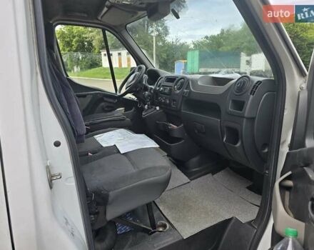 Белый Рено Мастер, объемом двигателя 2.3 л и пробегом 480 тыс. км за 7500 $, фото 1 на Automoto.ua