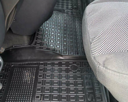 Белый Рено Мастер, объемом двигателя 2.3 л и пробегом 719 тыс. км за 10000 $, фото 12 на Automoto.ua