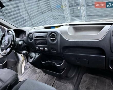 Білий Рено Мастєр, об'ємом двигуна 2.3 л та пробігом 360 тис. км за 10700 $, фото 11 на Automoto.ua