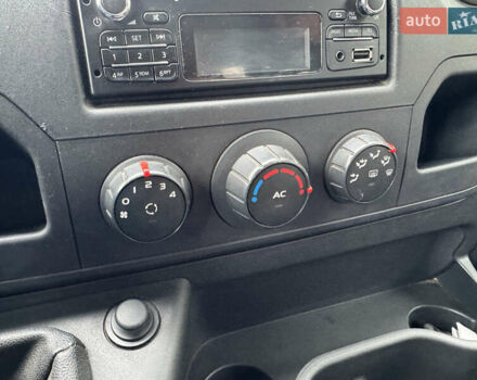 Белый Рено Мастер, объемом двигателя 2.3 л и пробегом 531 тыс. км за 8999 $, фото 22 на Automoto.ua