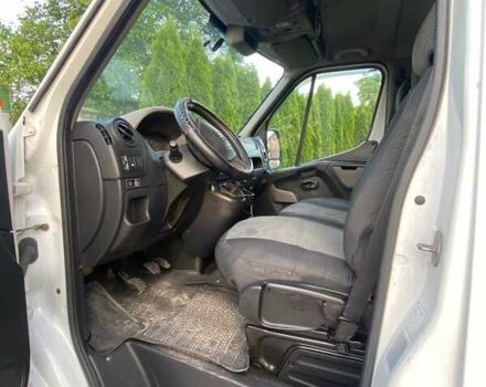 Белый Рено Мастер, объемом двигателя 2.3 л и пробегом 420 тыс. км за 12000 $, фото 10 на Automoto.ua