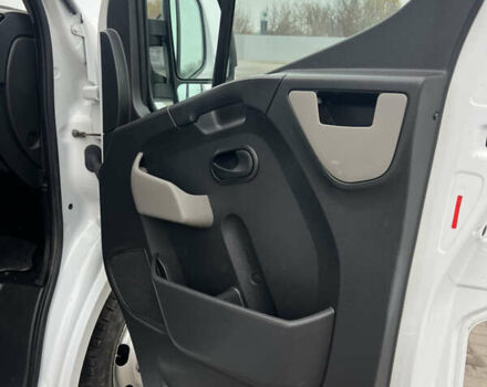 Білий Рено Мастєр, об'ємом двигуна 2.3 л та пробігом 600 тис. км за 15800 $, фото 7 на Automoto.ua