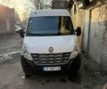 Белый Рено Мастер, объемом двигателя 2.3 л и пробегом 374 тыс. км за 12000 $, фото 1 на Automoto.ua