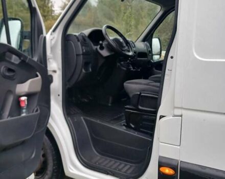 Белый Рено Мастер, объемом двигателя 2.3 л и пробегом 293 тыс. км за 12500 $, фото 4 на Automoto.ua