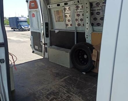 Белый Рено Мастер, объемом двигателя 2.3 л и пробегом 365 тыс. км за 9000 $, фото 2 на Automoto.ua