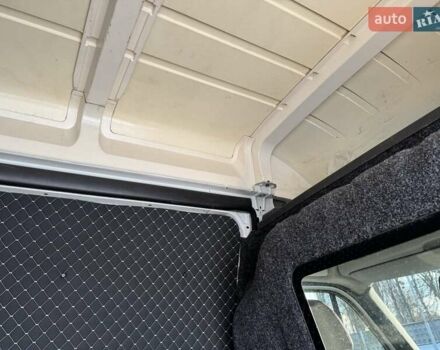 Белый Рено Мастер, объемом двигателя 2.3 л и пробегом 272 тыс. км за 12750 $, фото 19 на Automoto.ua