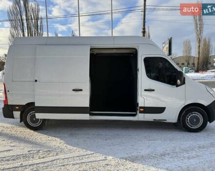 Белый Рено Мастер, объемом двигателя 2.3 л и пробегом 272 тыс. км за 12750 $, фото 3 на Automoto.ua