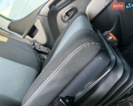 Белый Рено Мастер, объемом двигателя 2.3 л и пробегом 272 тыс. км за 12750 $, фото 23 на Automoto.ua