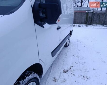 Белый Рено Мастер, объемом двигателя 2.3 л и пробегом 232 тыс. км за 10650 $, фото 1 на Automoto.ua