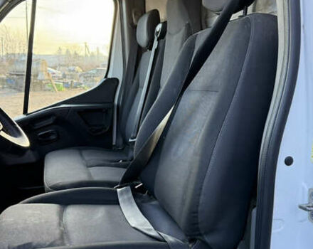 Белый Рено Мастер, объемом двигателя 2.3 л и пробегом 517 тыс. км за 9900 $, фото 13 на Automoto.ua