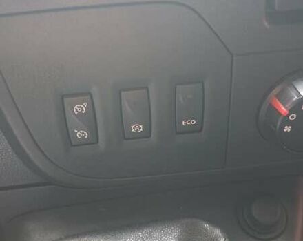 Белый Рено Мастер, объемом двигателя 2.3 л и пробегом 216 тыс. км за 15800 $, фото 10 на Automoto.ua