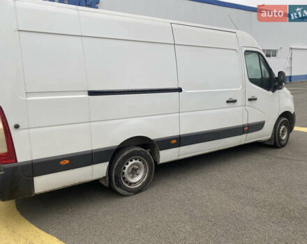 Белый Рено Мастер, объемом двигателя 2.3 л и пробегом 203 тыс. км за 11000 $, фото 2 на Automoto.ua