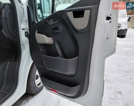 Белый Рено Мастер, объемом двигателя 2.3 л и пробегом 358 тыс. км за 12900 $, фото 28 на Automoto.ua