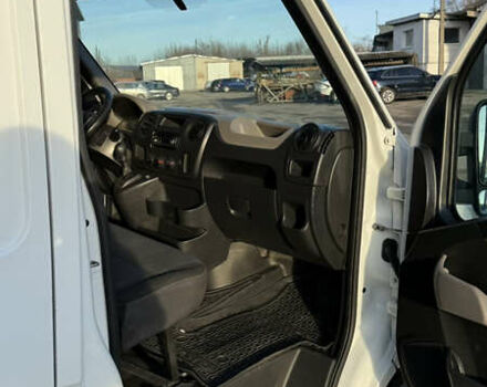 Белый Рено Мастер, объемом двигателя 2.3 л и пробегом 517 тыс. км за 9900 $, фото 7 на Automoto.ua