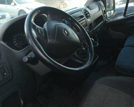 Белый Рено Мастер, объемом двигателя 2.3 л и пробегом 332 тыс. км за 7800 $, фото 2 на Automoto.ua