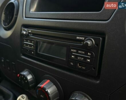 Білий Рено Мастєр, об'ємом двигуна 2.3 л та пробігом 219 тис. км за 13999 $, фото 21 на Automoto.ua