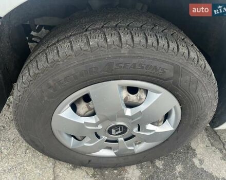 Білий Рено Мастєр, об'ємом двигуна 2.3 л та пробігом 276 тис. км за 12250 $, фото 14 на Automoto.ua