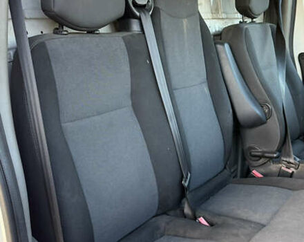 Белый Рено Мастер, объемом двигателя 2.3 л и пробегом 517 тыс. км за 9900 $, фото 8 на Automoto.ua