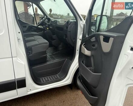 Белый Рено Мастер, объемом двигателя 2.3 л и пробегом 166 тыс. км за 14900 $, фото 8 на Automoto.ua