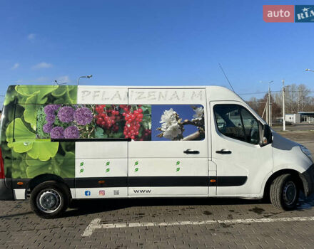 Белый Рено Мастер, объемом двигателя 2.3 л и пробегом 107 тыс. км за 19500 $, фото 3 на Automoto.ua