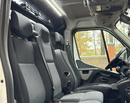 Белый Рено Мастер, объемом двигателя 2.3 л и пробегом 277 тыс. км за 15500 $, фото 14 на Automoto.ua