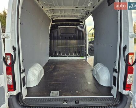 Белый Рено Мастер, объемом двигателя 2.3 л и пробегом 200 тыс. км за 14499 $, фото 23 на Automoto.ua