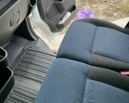 Белый Рено Мастер, объемом двигателя 2.3 л и пробегом 503 тыс. км за 16500 $, фото 6 на Automoto.ua