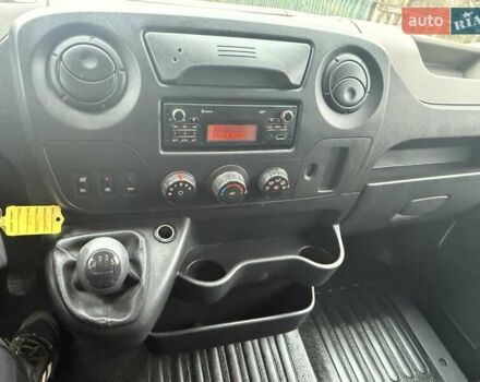 Белый Рено Мастер, объемом двигателя 2.3 л и пробегом 166 тыс. км за 14900 $, фото 13 на Automoto.ua