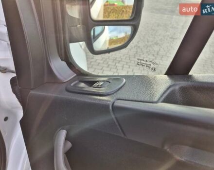 Белый Рено Мастер, объемом двигателя 2.3 л и пробегом 200 тыс. км за 14499 $, фото 27 на Automoto.ua