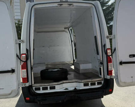 Білий Рено Мастєр, об'ємом двигуна 2.3 л та пробігом 584 тис. км за 14000 $, фото 4 на Automoto.ua