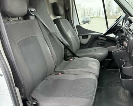 Белый Рено Мастер, объемом двигателя 2.3 л и пробегом 400 тыс. км за 12500 $, фото 9 на Automoto.ua