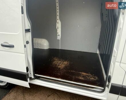 Белый Рено Мастер, объемом двигателя 2.3 л и пробегом 166 тыс. км за 14900 $, фото 9 на Automoto.ua