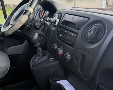 Білий Рено Мастєр, об'ємом двигуна 2.3 л та пробігом 584 тис. км за 14000 $, фото 7 на Automoto.ua