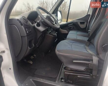 Белый Рено Мастер, объемом двигателя 2.3 л и пробегом 243 тыс. км за 14300 $, фото 14 на Automoto.ua