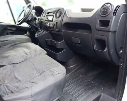 Белый Рено Мастер, объемом двигателя 2.3 л и пробегом 330 тыс. км за 12450 $, фото 2 на Automoto.ua