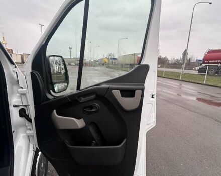 Белый Рено Мастер, объемом двигателя 2.3 л и пробегом 290 тыс. км за 13000 $, фото 14 на Automoto.ua