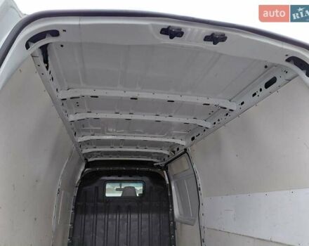 Белый Рено Мастер, объемом двигателя 2.3 л и пробегом 252 тыс. км за 12900 $, фото 8 на Automoto.ua