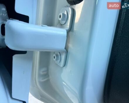 Белый Рено Мастер, объемом двигателя 2.3 л и пробегом 225 тыс. км за 16500 $, фото 26 на Automoto.ua