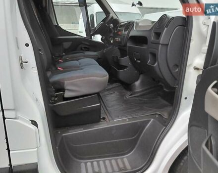 Білий Рено Мастєр, об'ємом двигуна 2.3 л та пробігом 345 тис. км за 12900 $, фото 33 на Automoto.ua