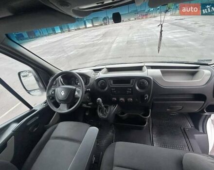 Белый Рено Мастер, объемом двигателя 2.3 л и пробегом 290 тыс. км за 13000 $, фото 11 на Automoto.ua
